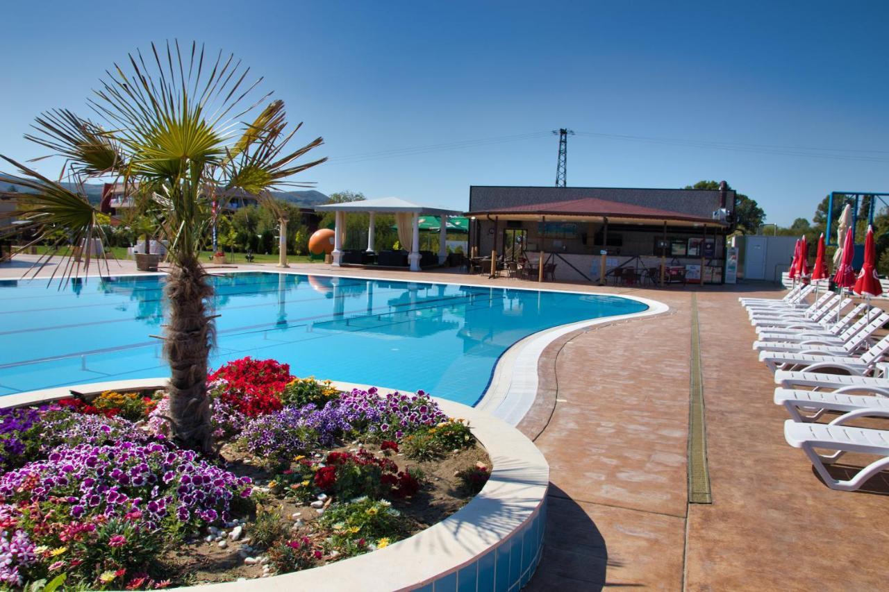 Balneo And Spa Complex Mineral Yagoda Bagian luar foto