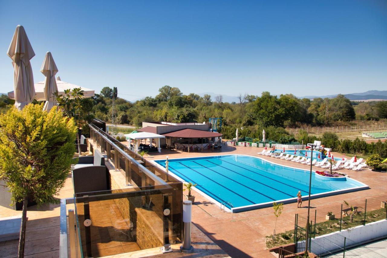 Balneo And Spa Complex Mineral Yagoda Bagian luar foto